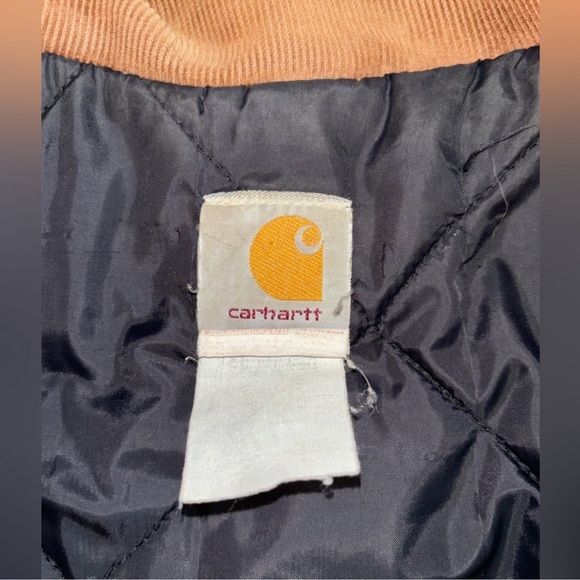 Vintage Thrashed Carhartt Jacket - Picture 5 of 5
